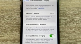 Mint
													Apple iPhone SE 3rd Gen 2022 - Unlocked, Midnight, 128 GB, A2595, photo 4 of 9