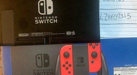 Mint
													Nintendo Switch - Red, 32 GB, Mario Red Edition, photo 5 of 11