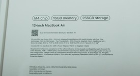 New
													MacBook Air 2025 (M4) - 13" - Apple M4, Midnight, 256 GB, 16 GB, photo 3 of 4