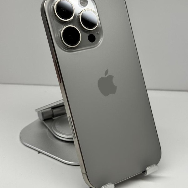 Apple iPhone 16 Pro - Unlocked, 256 GB, Natural, A3083