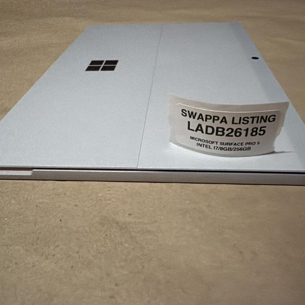 Microsoft Surface Pro 5 (2017) - Wi-Fi, 256 GB, Silver, 8 GB