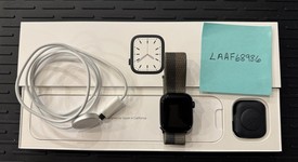 Good
													Apple Watch Series 7 41mm - Midnight, A2473 - GPS, Aluminum, photo 4 of 4