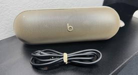Mint
													Beats Pill - Gold, photo 1 of 3