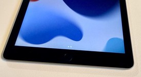 Fair
													Apple iPad 5th Gen - Wi-Fi, Gray, 32 GB, A1822, photo 3 of 7