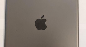 Good
													Apple iPad 9th Gen - Unlocked, Gray, 64 GB, A2603, photo 3 of 4