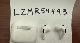 Used
													Apple AirPods 3rd Gen - MagSafe Case, photo 2 of 4