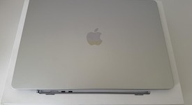 Mint
													MacBook Air 2024 (M3) - 15" - Apple M3, Silver, 512 GB, 8 GB, 10-core GPU, photo 3 of 16