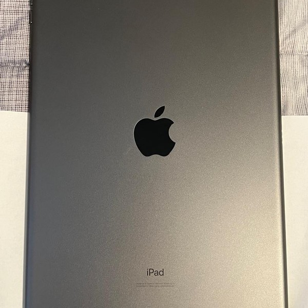 Apple iPad (8th Gen) - Wi-Fi, 32 GB, Gray, A2270