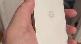 Mint
													Google Pixel 9 - Unlocked, Porcelain, 128 GB, 12 GB, G2YBB, photo 2 of 10