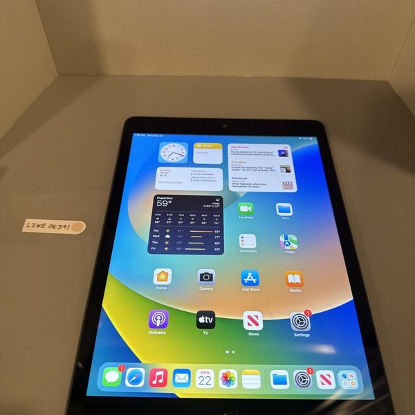 Apple iPad 8th Gen - Unlocked, 32 GB, Gray, A2428