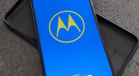 Good
													Moto G Power (2020) - Unlocked, Black, 64 GB, 4 GB, XT2041-4, photo 3 of 7