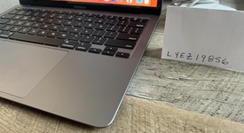 Good
													MacBook Air 2020 - 13" - Apple M1, Gray, 256 GB, 8 GB, photo 3 of 28