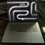 Good MacBook Air 2025 (M4) - 15 inch - 256 GB, Midnight, 16 GB, Apple M4