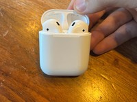 Apple AirPods 2nd Gen
