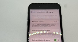 Good
													Apple iPhone SE 3rd Gen 2022 - Unlocked, Midnight, 64 GB, A2595, photo 1 of 8