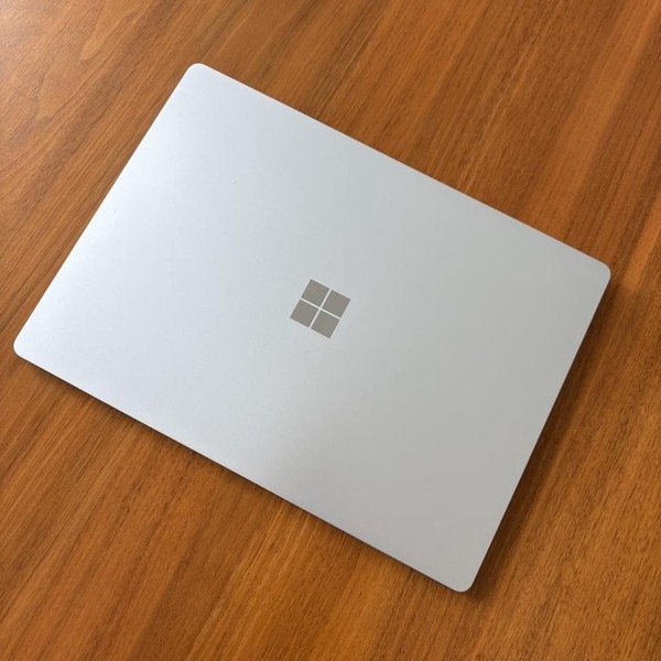 Microsoft Surface Laptop 3 - 256 GB, Platinum, 8 GB, Intel Core i5, 13.5 inch