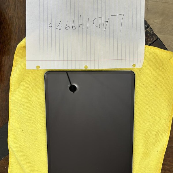 Apple iPad Pro 12.9 inch 6th Gen 2022 - Unlocked, 256 GB, Gray