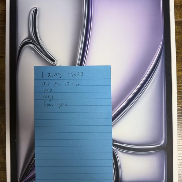 Apple iPad Air 13 inch (M2) 2024 - Wi-Fi, 128 GB, Gray, A2898