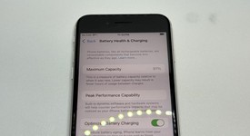 Good
													Apple iPhone SE 3rd Gen 2022 - Unlocked, Starlight, 64 GB, A2595, photo 1 of 8