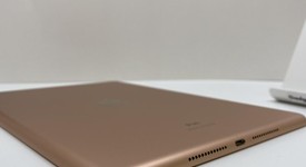 Good
													Apple iPad 8th Gen - Wi-Fi, Gold, 32 GB, A2270, photo 4 of 5