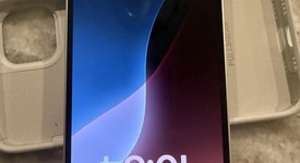 Good
													Apple iPhone 13 - Verizon, Starlight, 128 GB, A2482, photo 5 of 12