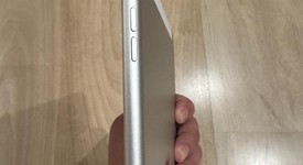 Mint
													Apple iPad Air - AT&T, Silver, 32 GB, photo 3 of 8