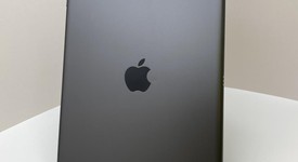 Fair
													Apple iPad 7th Gen - Unlocked, Gray, 32 GB, A2200, photo 4 of 6