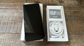 Mint
													Google Pixel 8 Pro - Unlocked, Obsidian, 128 GB, 12 GB, G1MNW, mmWave 5G, photo 3 of 6