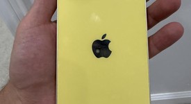 Fair
													Apple iPhone 14 Plus - Unlocked, Yellow, 128 GB, A2632, photo 2 of 9