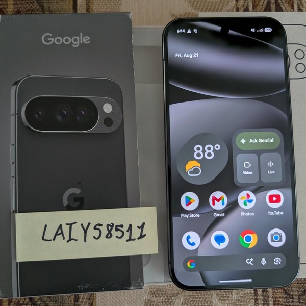 Google Pixel 10 Pro - Unlocked, 128 GB, Obsidian, GA09887