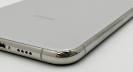 Good
													Apple iPhone Xs Max - Unlocked, Silver, 64 GB, A1921, photo 5 of 6