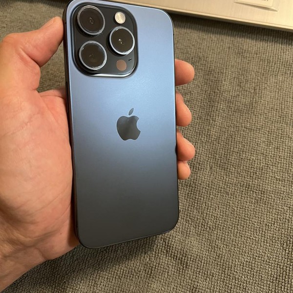 Apple iPhone 15 Pro - Unlocked, 256 GB, Blue, A2848