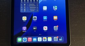 Mint
													Apple iPad Air 5th Gen - Wi-Fi, Gray, 64 GB, A2588, photo 1 of 9