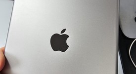 Mint
													Apple iPad 5th Gen - Wi-Fi, Silver, 32 GB, A1822, photo 4 of 6