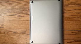 Good
													MacBook Pro 2017 (With Touch Bar) - 15" - I7, Silver, 1 TB, 16 GB, photo 4 of 9
