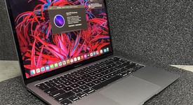 Good
													MacBook Air 2020 - 13" - I5, Gray, 256 GB, 16 GB, photo 1 of 9