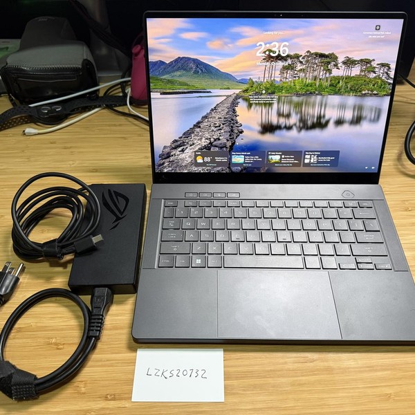 Asus ROG Zephyrus G14 (2024) GA403U - 1 TB, Gray, 32 GB, AMD Ryzen 9