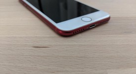 Good
													Apple iPhone 7 - Unlocked, Red, 128 GB, A1778, GSM, photo 4 of 6