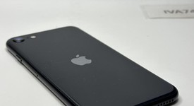 Good
													Apple iPhone SE 3rd Gen 2022 - Unlocked, Midnight, 64 GB, A2595, photo 4 of 6