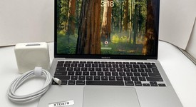Mint
													MacBook Air 2020 - 13" - Apple M1, Silver, 256 GB, 8 GB, photo 1 of 13