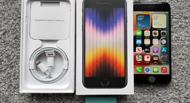 Mint
													Apple iPhone SE 3rd Gen 2022 - Unlocked, Midnight, 64 GB, A2595, photo 1 of 8