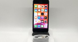 Good
													Apple iPhone SE 1st Gen 2016 - Unlocked, Grey, 32 GB, A1662, photo 1 of 12