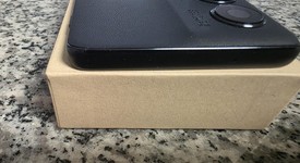 Mint
													Motorola Edge (2024) - Unlocked, Midnight Blue, 256 GB, 8 GB, photo 5 of 8