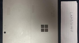 Good
													Microsoft Surface Pro 4 - 12.3 Inch - Wi-Fi, Silver, 256 GB, 8 GB, photo 3 of 4