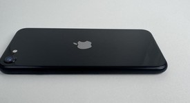 Mint
													Apple iPhone SE 2nd Gen 2020 - Unlocked, Black, 64 GB, A2275, photo 3 of 6