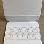 Used Apple Magic Keyboard for iPad Air - White, 11-inch (M3)
