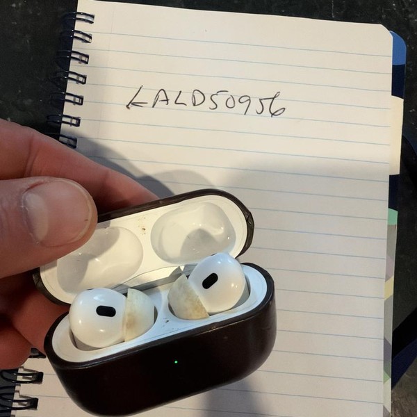 Apple AirPods Pro 2 - USB-C
