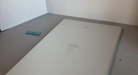 Good
													Apple iPad 9th Gen - Unlocked, Gray, 64 GB, A2603, photo 5 of 5