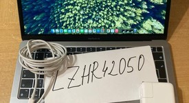 Good
													MacBook Air 2020 - 13" - Apple M1, Gray, 1 TB, 16 GB, photo 1 of 8