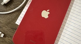 Mint
													Apple iPhone 13 - Unlocked, Red, 128 GB, A2482, photo 5 of 6